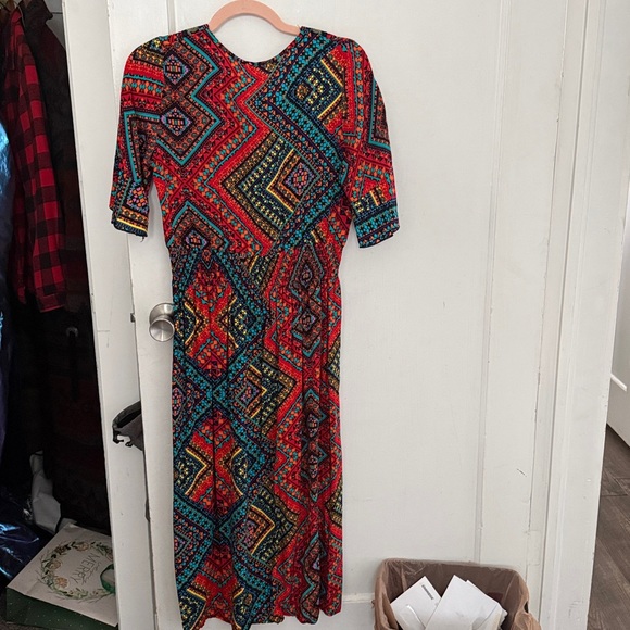 Multicolor Geometric Embroidered Pattern Dress - Picture 4 of 4